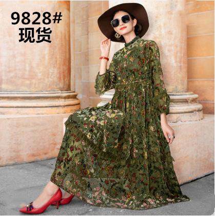 2020秋装新款丝绒提花宽松大摆大码桑蚕丝烧花长款仿丝连衣裙