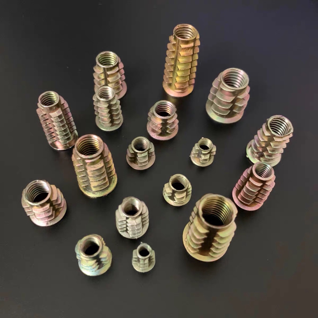 铁螺帽 内外牙家具螺母 实木螺帽预埋帽M4M6M8M10M12镀彩锌