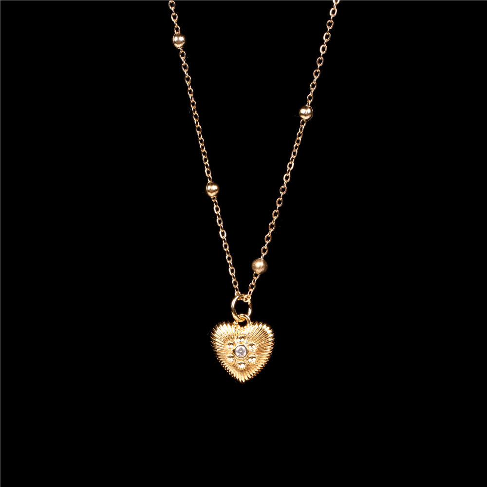 fashion simple Turkish blue eyes heart-shaped copper inlaid zircon necklace wholesale