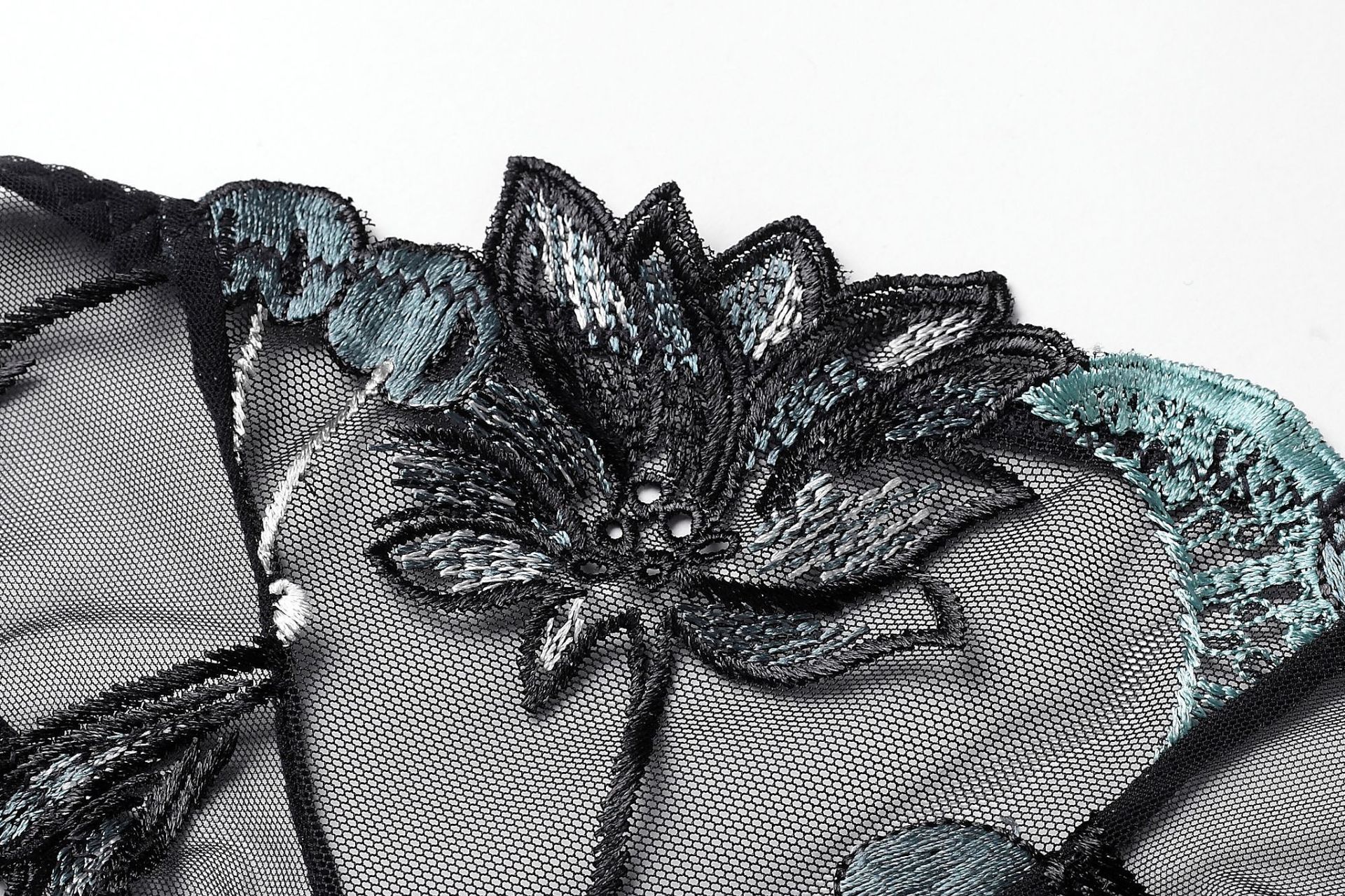 Sous-vêtements Super Sexy brodés transparents avec grande poitrine et petit ensemble de soutien-gorge pour femmes UP9002_voghion.com