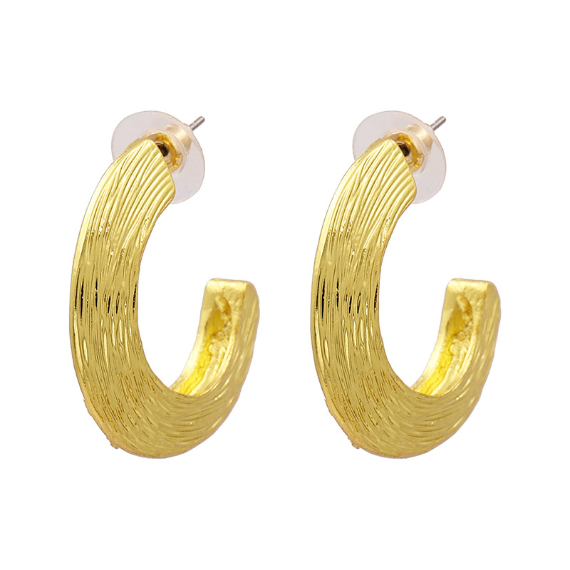 New simple metal earrings simple Cshaped geometric earringspicture8