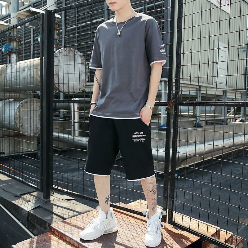 [Traje] verano hombres casual nueva camiseta pantalones cortos de manga corta deportes sueltos ropa de clase superior estudiante de moda