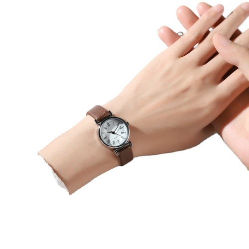 Small watch for female students, quartz watch, small dial, trendy girl, fresh and versatile, Korean version, simple belt, compact female watch