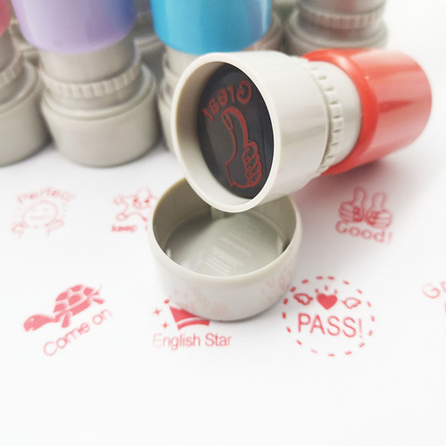 Manufacturer Supply English Evaluation Light-Sensitive Seal Eco-Friendly Plastic Round Commendation Gift Stamps Wholesale