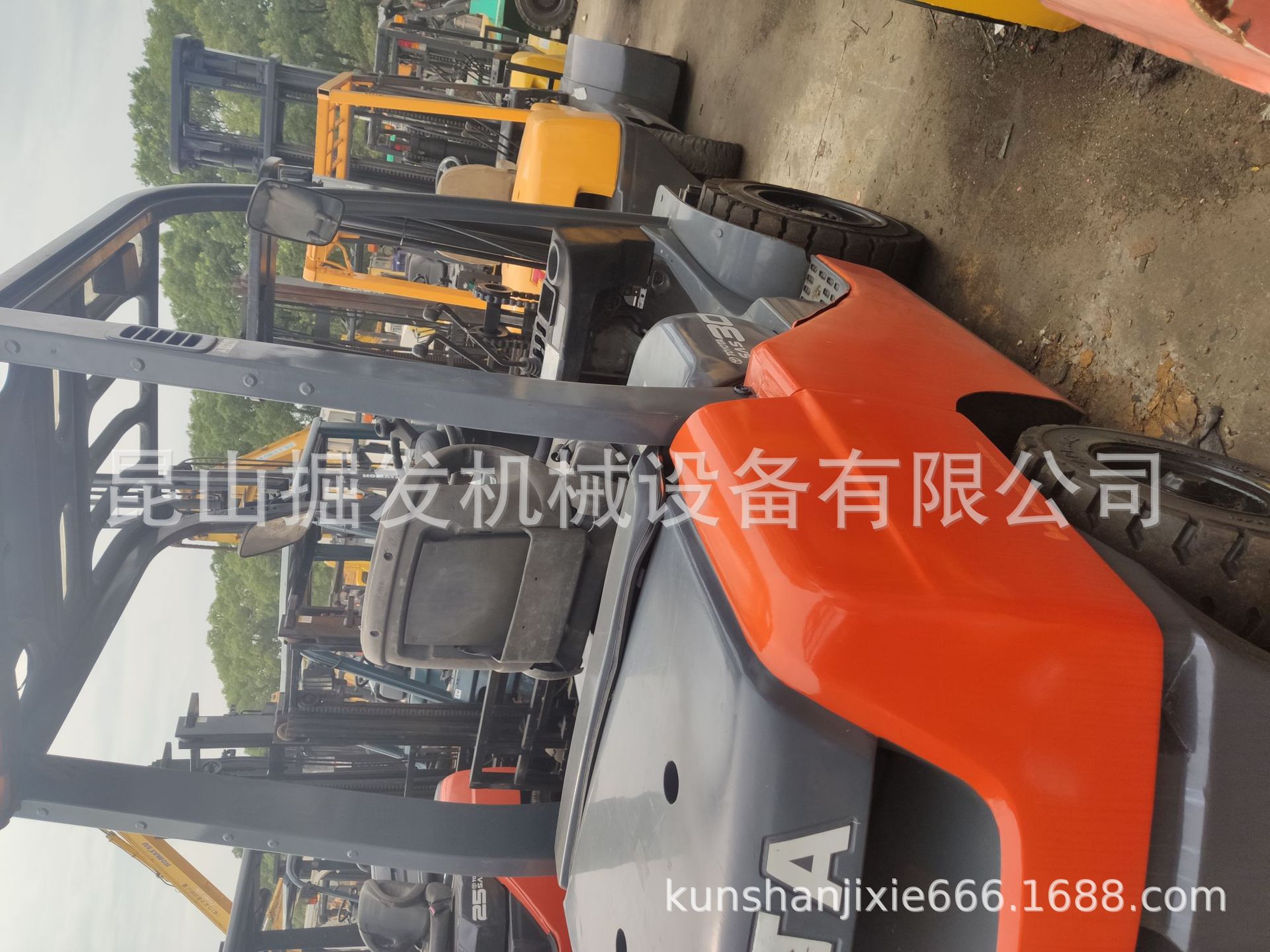 二手丰田3吨集装箱叉车丰田2.5吨叉车，7F8F叉车