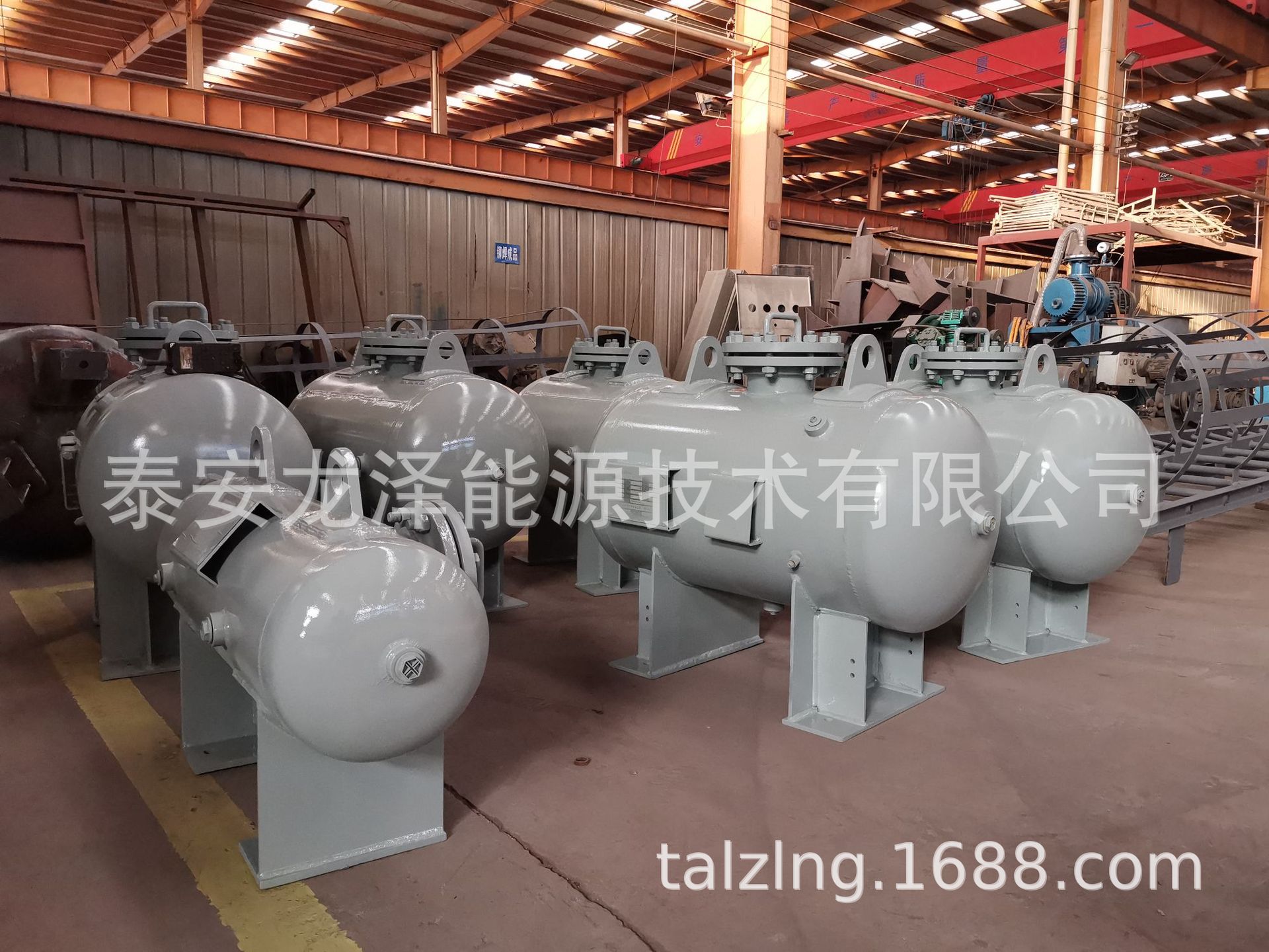 泰安龙泽供应各种储气罐