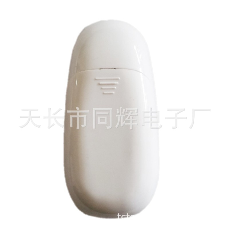 13509352121_435451319_conew1