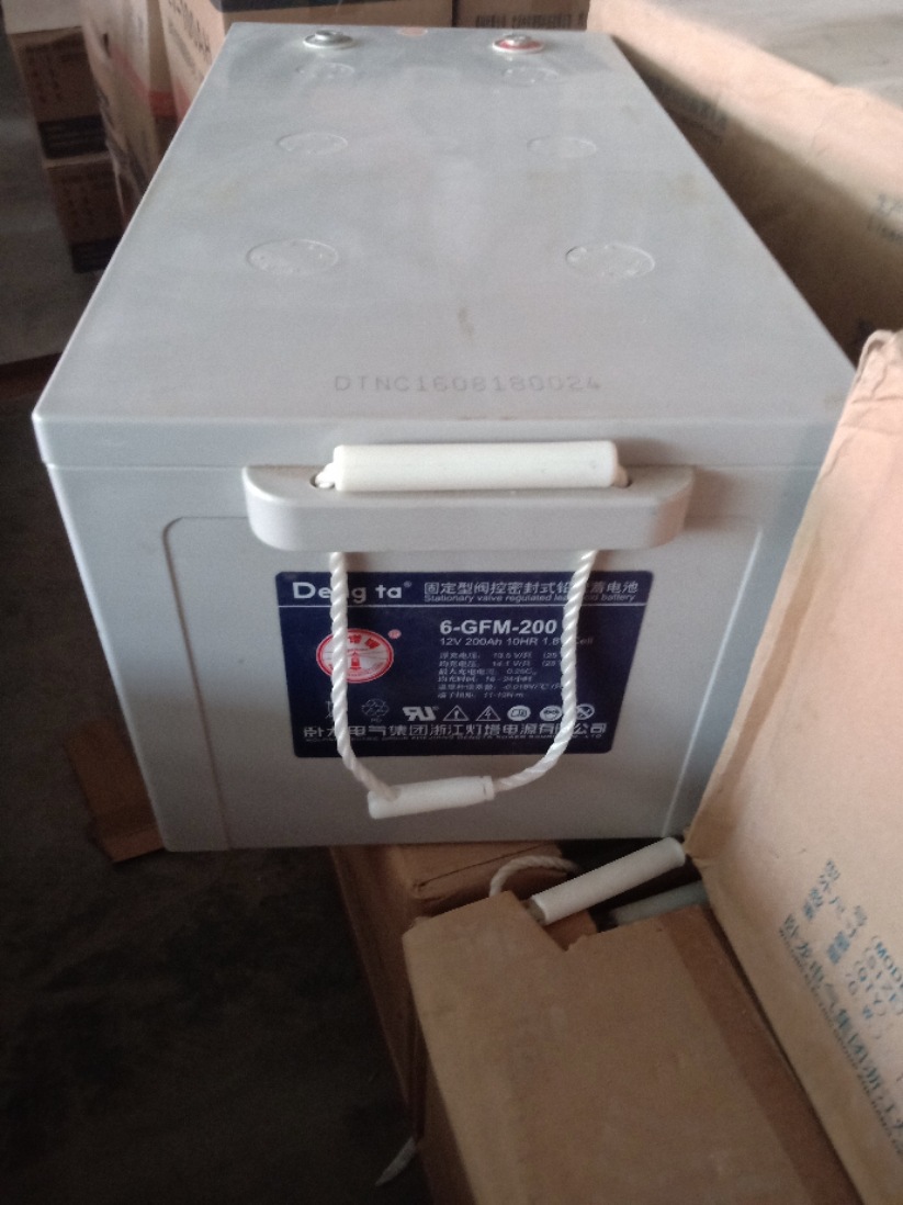 卧龙灯塔蓄电池6-GFM-200J阀控式免维护12V200Ah 现货