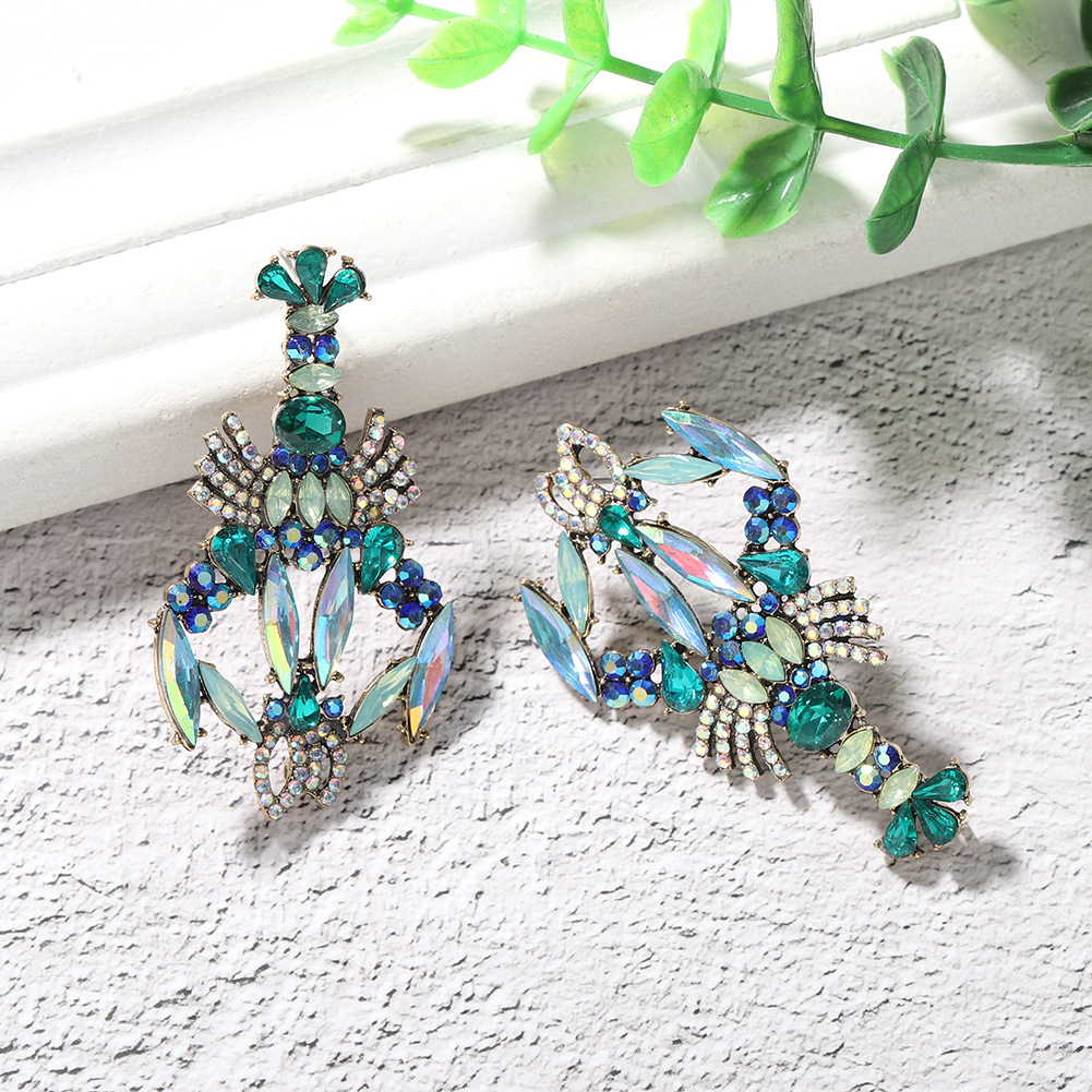 Fashion Exaggerated Personality Color Diamond Crayfish Earrings Niche Design Fashion Cute Fashion Earrings Wholesale Nihaojewelry display picture 4