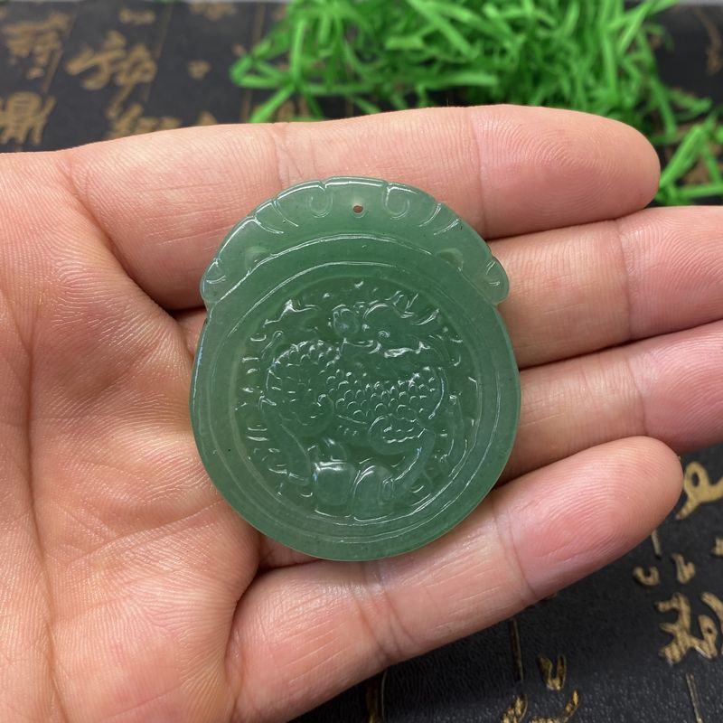 天然綠東陵玉麒麟吊墜 東陵玉吉祥挂件批發 産地貨源款品質款批發