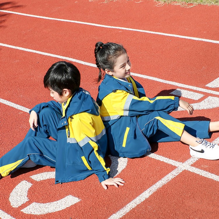 幼儿园园服秋装一年级小学生校服秋冬装儿童冲锋衣三件套加厚班服