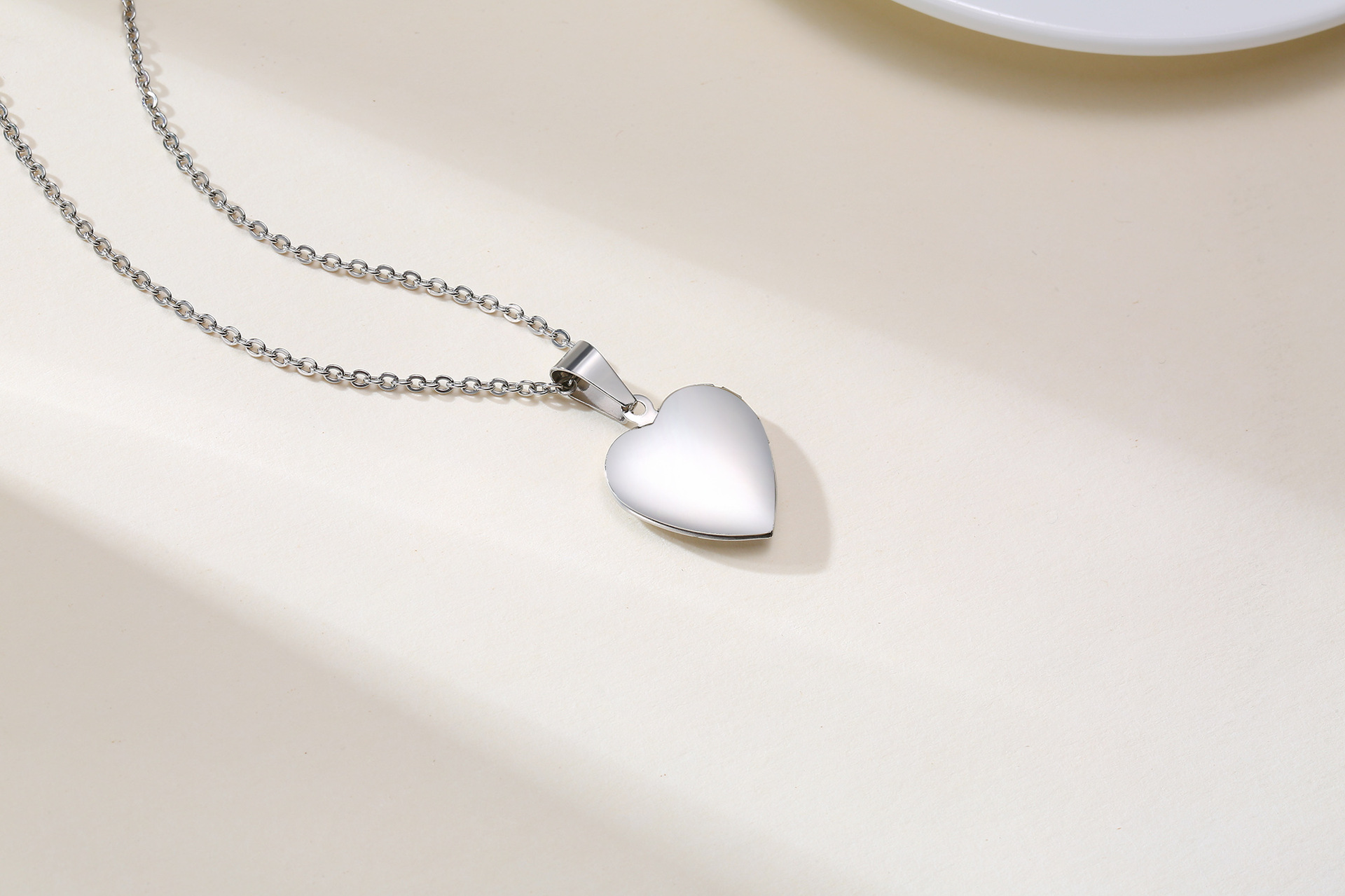 Simple Style Heart Shape Stainless Steel Plating Zircon Pendant Necklace 1 Piece display picture 16