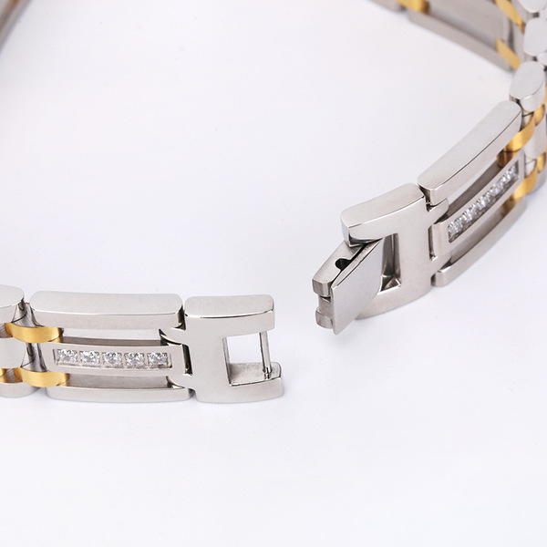 fashionable bracelet