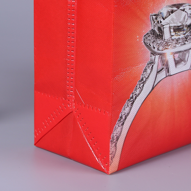 苍南县龙港镇圣宇箱包厂