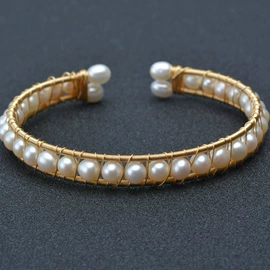 项链;吊坠;天然珍珠项饰