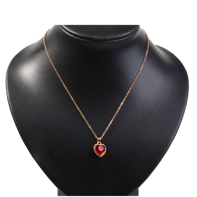 Mode Nouvelle Tendance Simple Corée Tout-match Diamant Collier D&#39;amour En Gros Nihaojewelry display picture 5