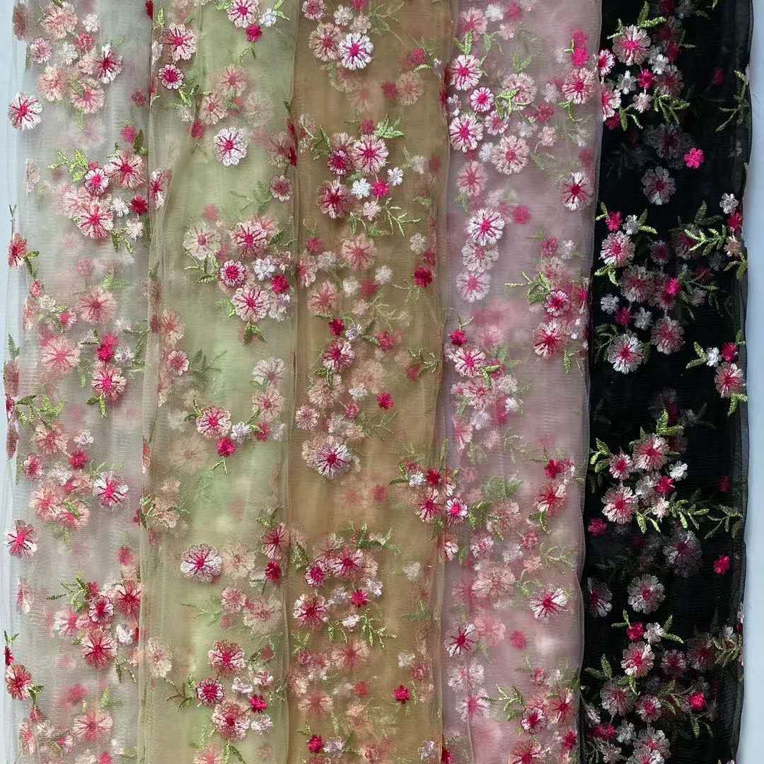 【厂家直销】秋季款好品质锦加强网底布小花朵撞色刺绣 仙美 现货