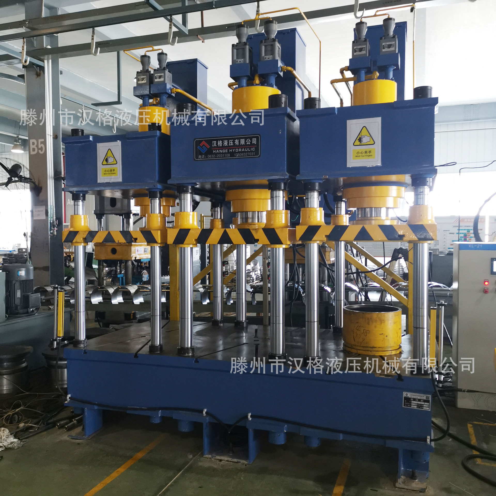 厂家直销200吨100吨 315吨四柱液压机 油压机 牛羊添砖盐块压力机