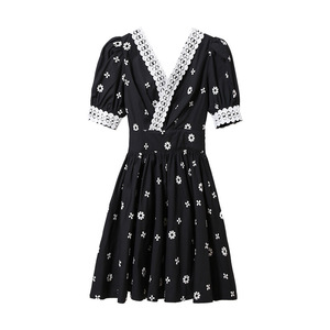 法式复古森系碎花裙子2020新款赫本风可盐可甜收腰显瘦连衣裙女夏