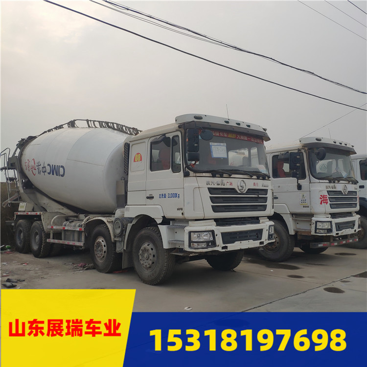 Бетоносмеситель Sinotruk Howo SX3250MB4 (б/у), 20 м³