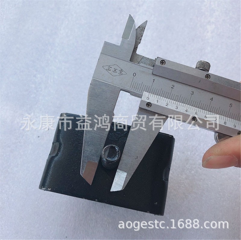 发动机缓冲块 (1)