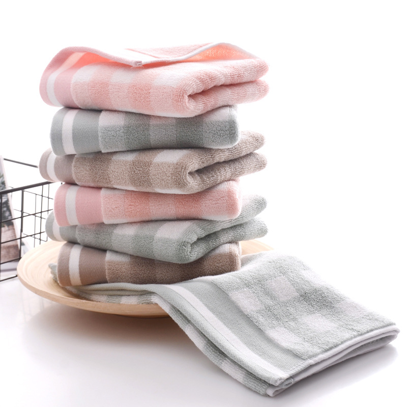 Serviette de toilette en coton à carreaux épais (120 g), douce et absorbante, avec logo personnalisé. Idéale comme cadeau._voghion.com