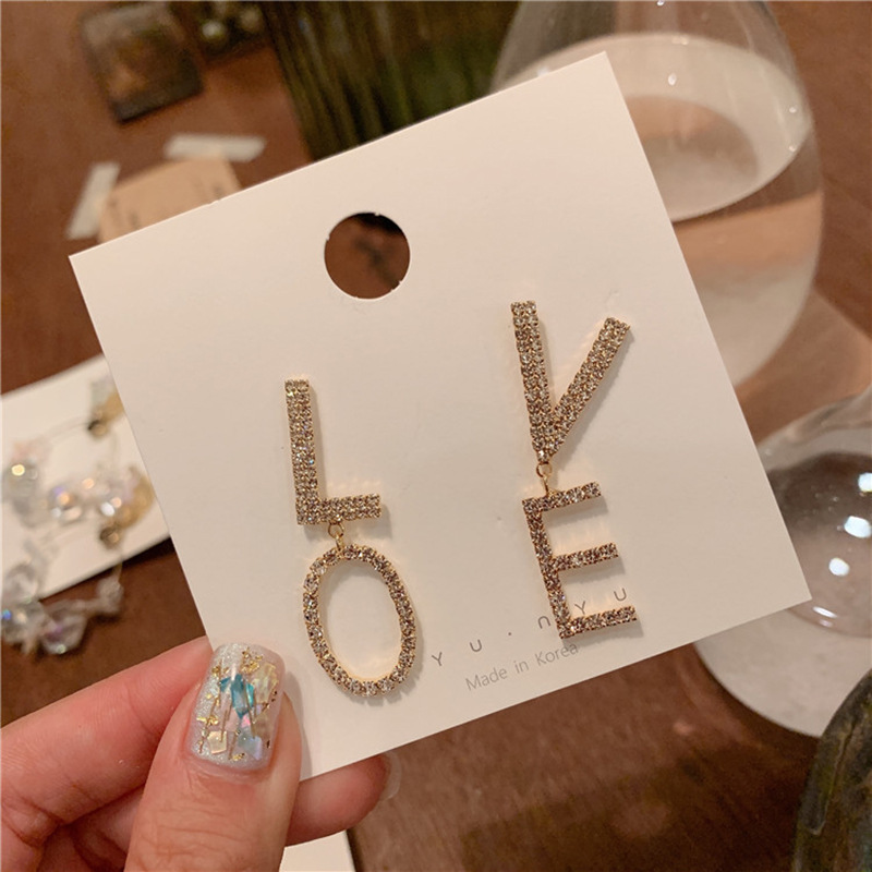 12010942070_2114989973