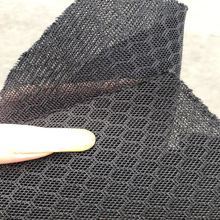 现货696六角孔三明治 全涤蜂窝孔网布口罩75d面料口罩网复合布料