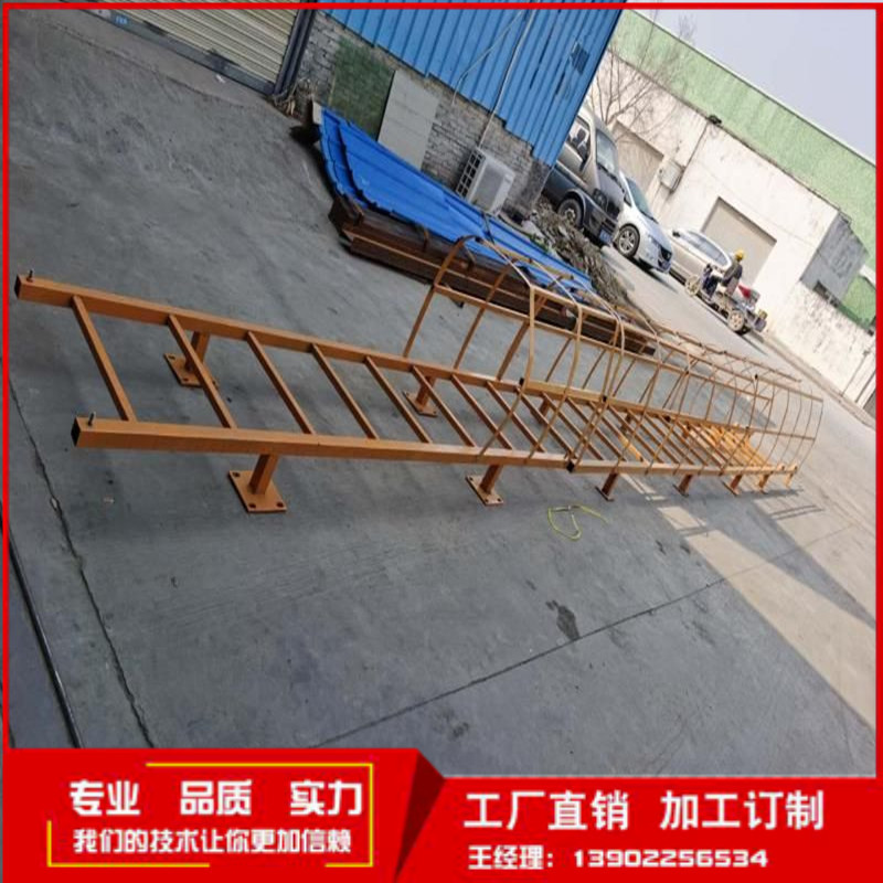 广东桥梁桥墩施工地安全爬梯钢结构箱式梯笼高空作业护笼护栏