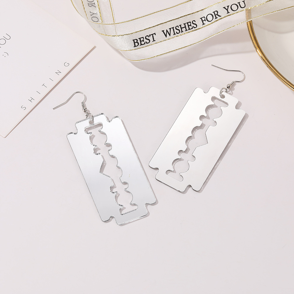 New Fashion Exaggerated Large Blade Earrings Female Wild Funny Earrings display picture 6