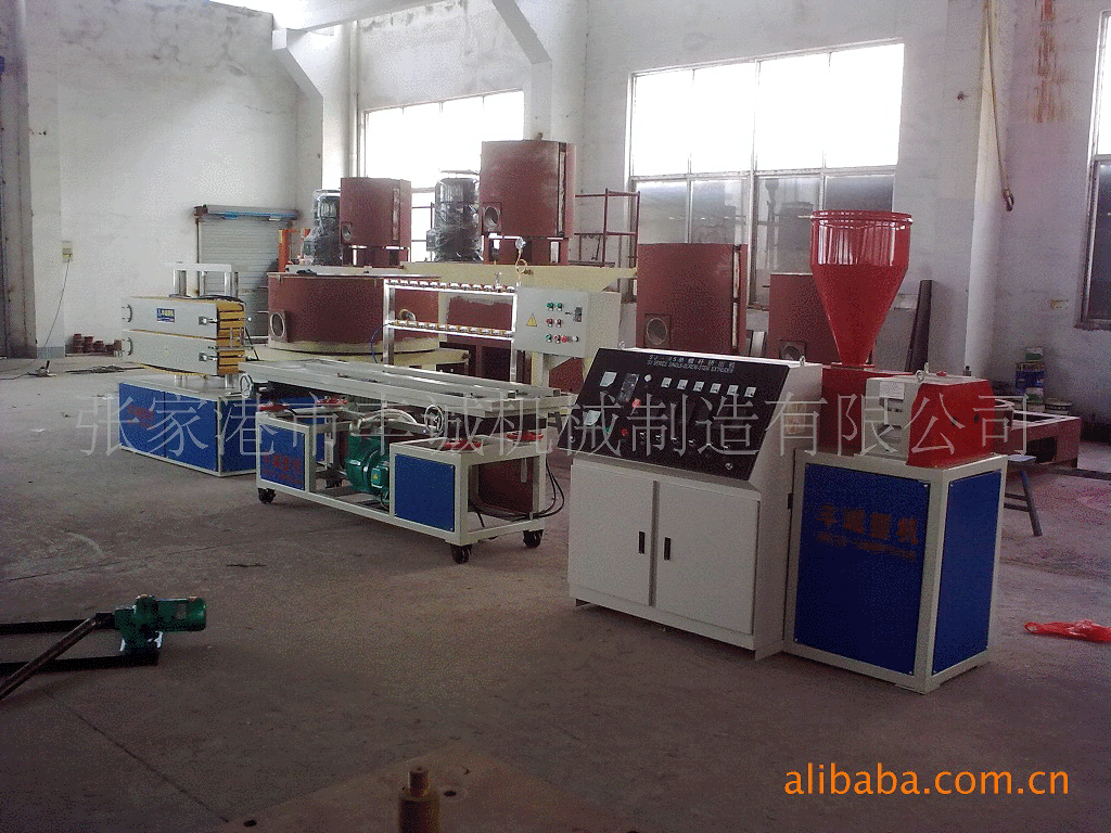 供应PE异型材挤出生产线/小型材生产线