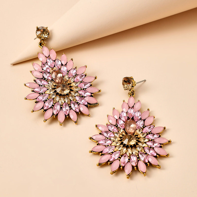 Retro Fashion All-match Diamond Flower Rhinestone Long Drop Shape Earrings Wholesale display picture 5