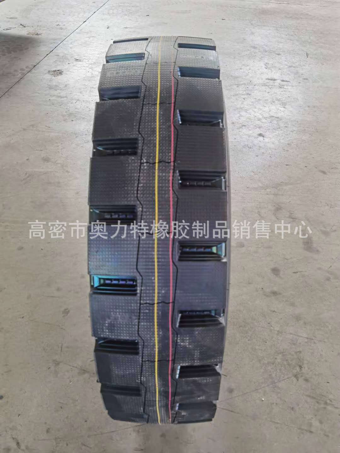 1200R20矿山全钢丝轮胎 直沟深花抗扎 大载自卸车汽车轮胎