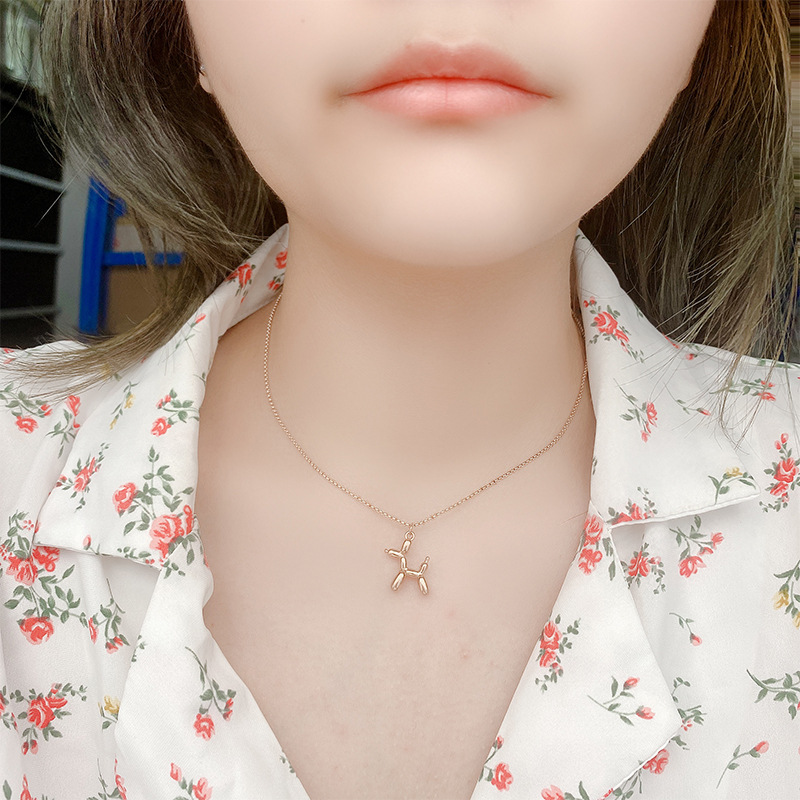 Kinder-Spaß-Ballon-kleiner Hund-Design-Titan-Stahl-Halskette, kleines dreidimensionales Mädchen-Schlüsselbein-Ketten-Accessoire-Anhänger_voghion.com