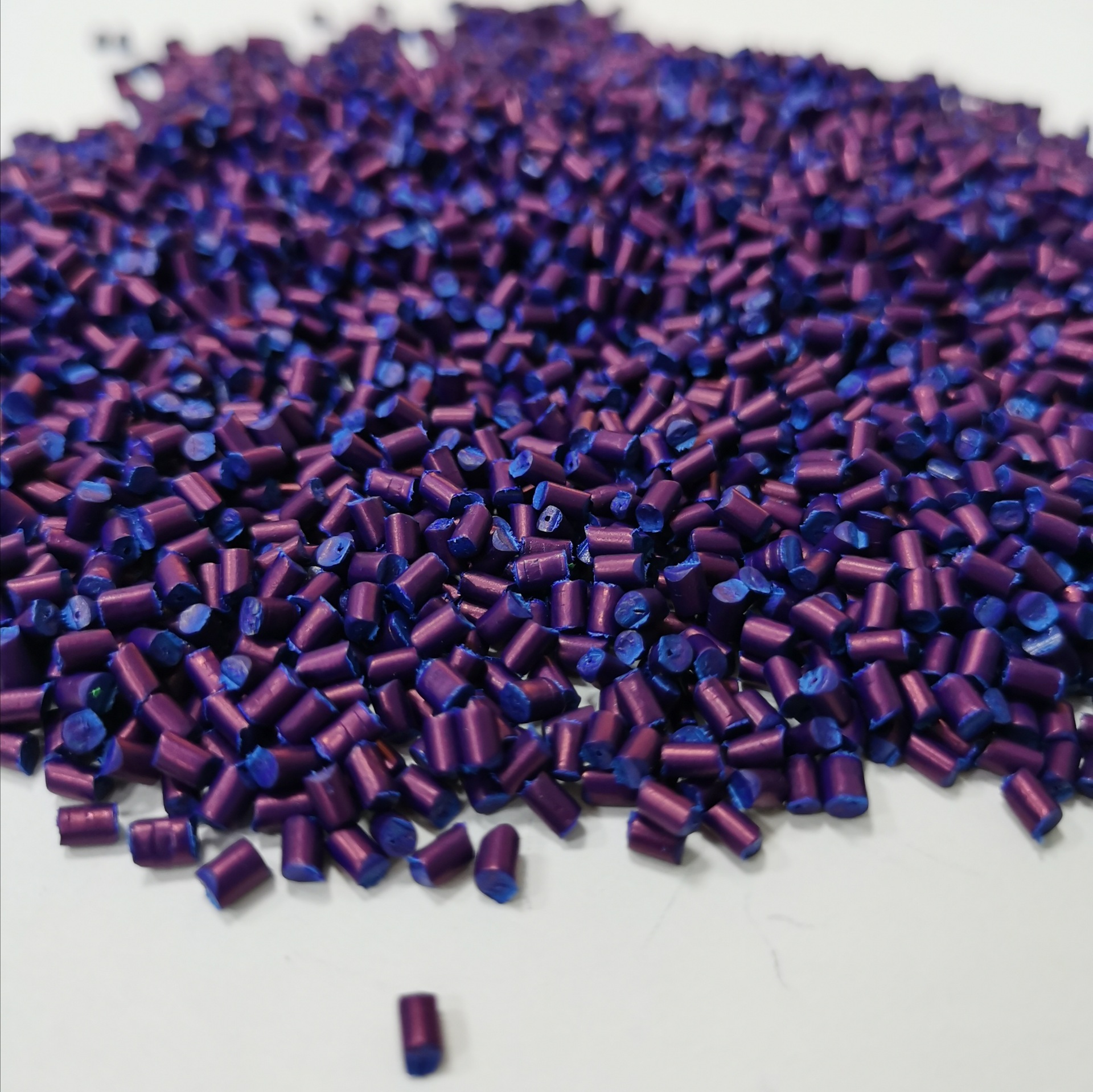 现货款 高浓度紫色母粒 紫色母料可加工定制|ru