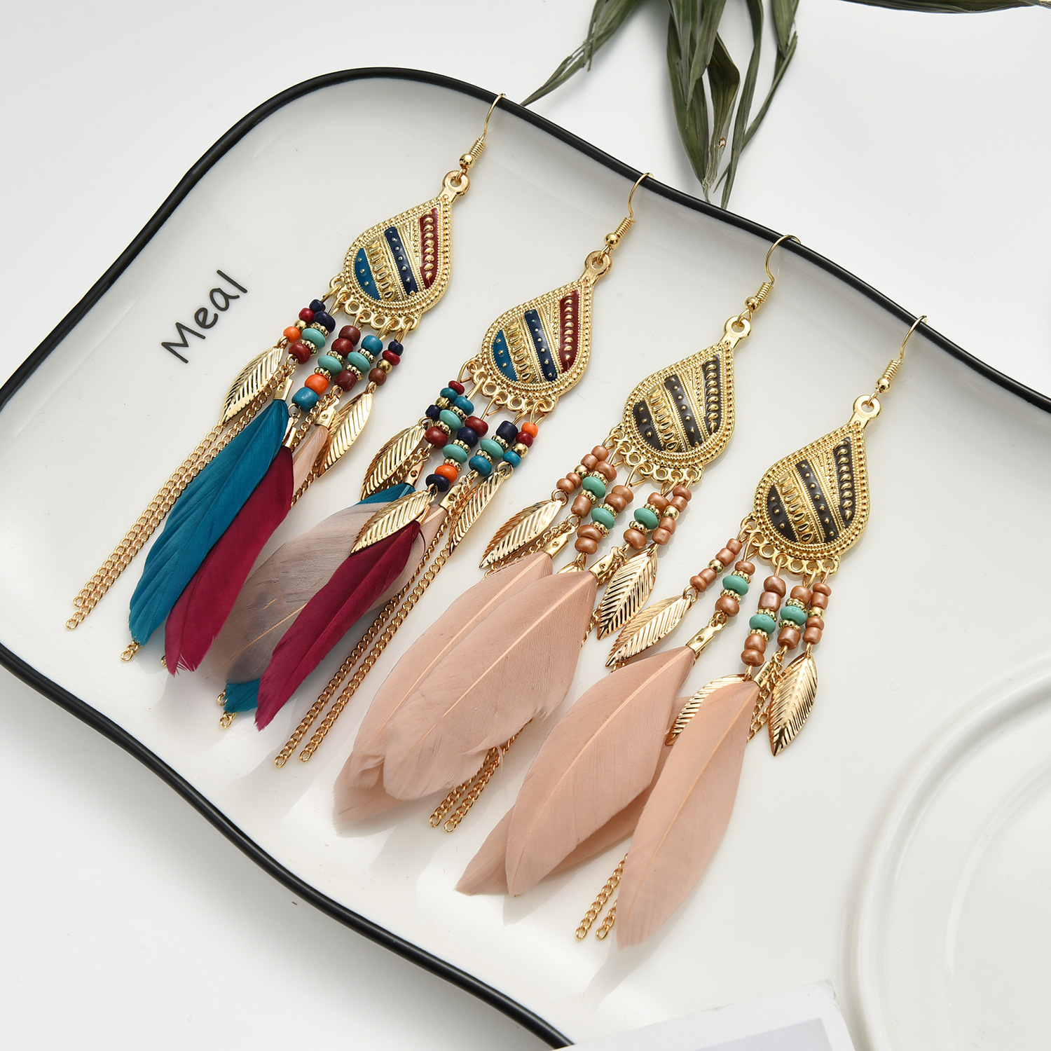 Ethnic Style Feather Feather Beaded Tassel Women's Drop Earrings 1 Pair display picture 1