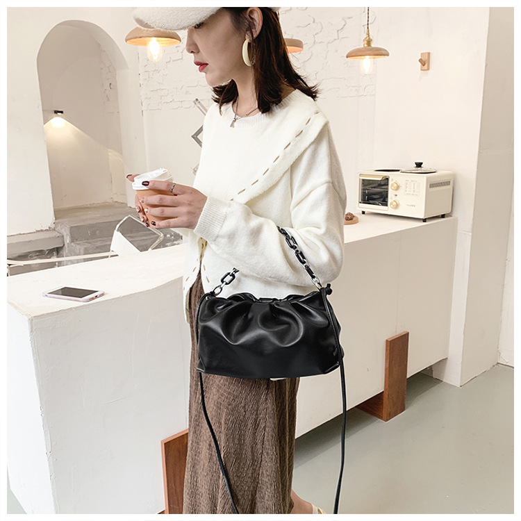 Cloud Fashion Casual Messenger Simple Diagonal Shoulder Bag display picture 17