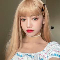 Influencer-recommended wig for women: long, straight, Harajuku-style hair in off-white with an airy fringe—perfect for enhancing your face shape and creating a chic, head-to-toe look.