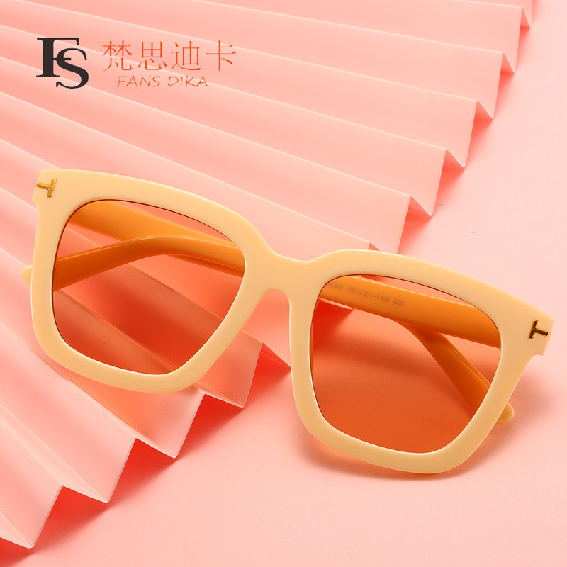 new pattern fashion Sunglasses lady Retro sunlight glasses Miding Box Sunglasses Europe and America Cross border glasses 9090