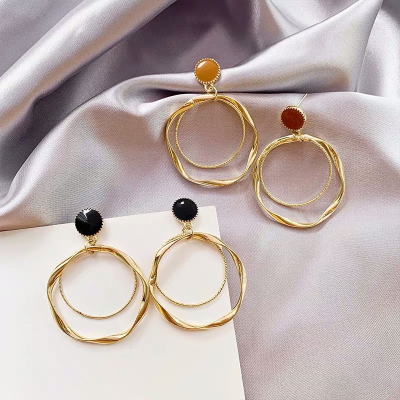 Korean New S925 Silver Needle Irregular Multi-layer Circle Earrings Exaggerated Retro Earrings Nihaojewelry Wholesale display picture 2