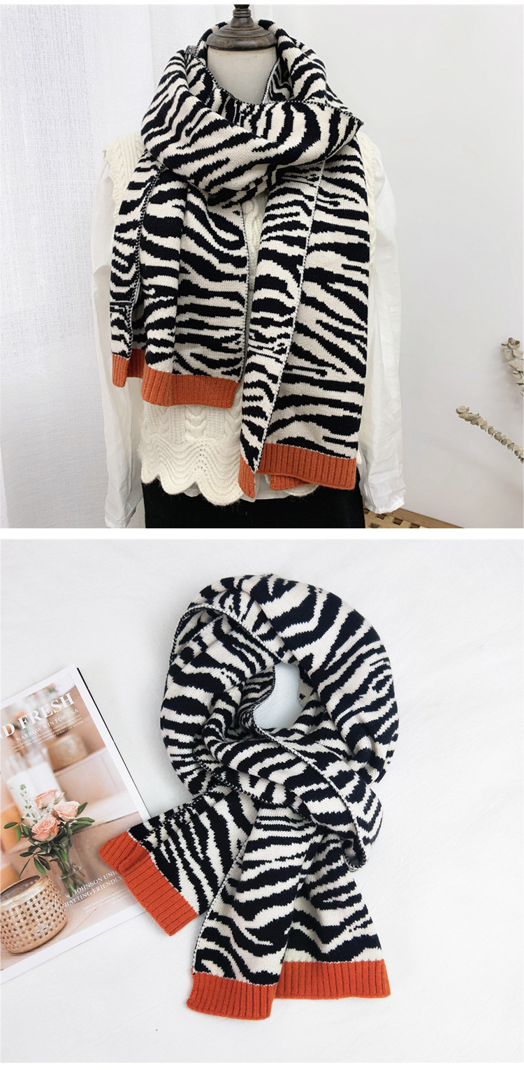 Double-sided Woolen Knitted Scarf display picture 4