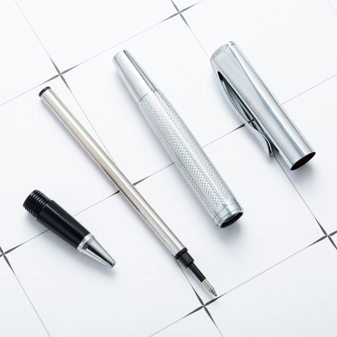 Impresión de bolígrafo comercial publicidad LOGO regalos bolígrafo de metal rotativo bolígrafo de metal impresión de bolígrafo de firma