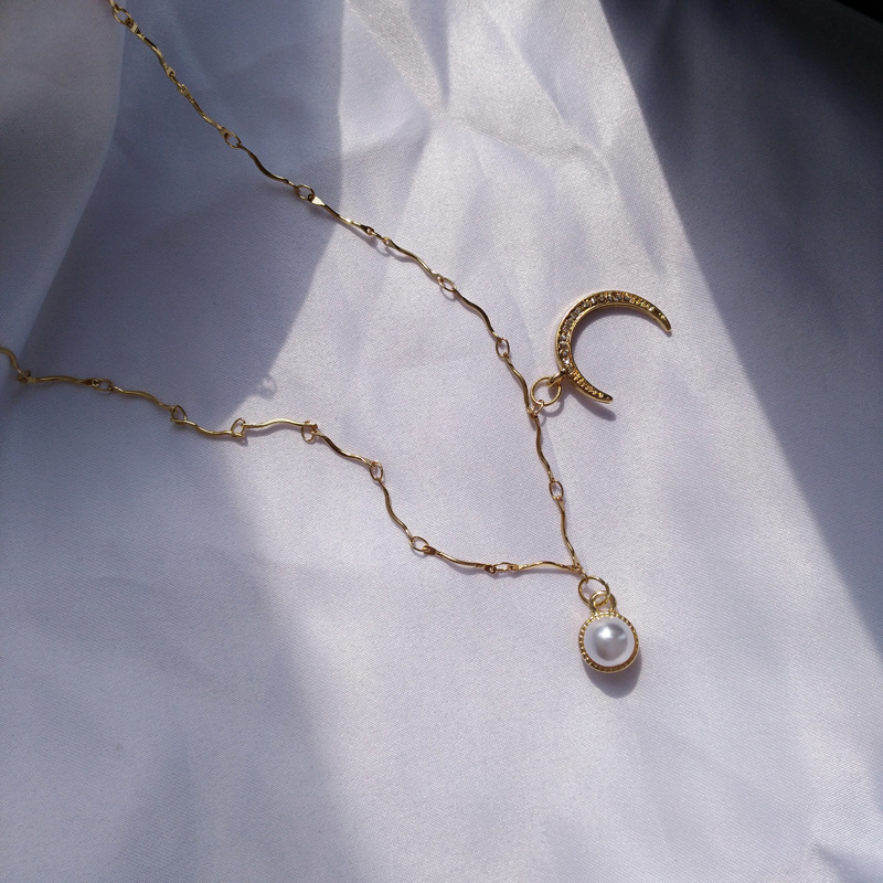 Crescent Moon Necklace 1