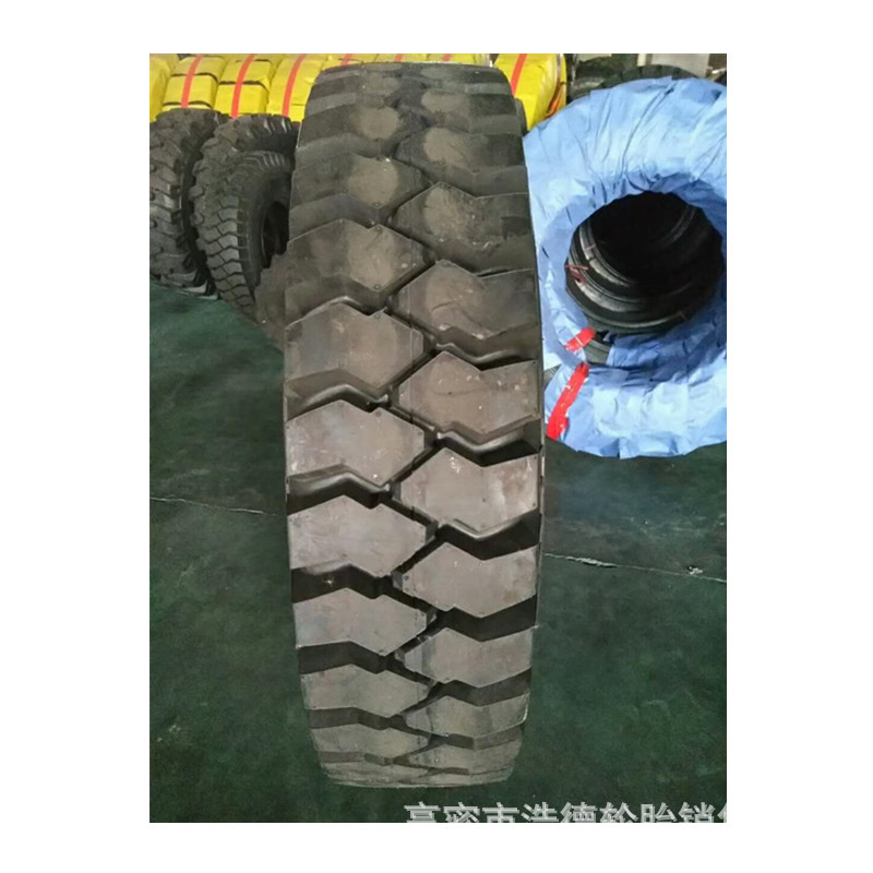 900-20 1000-20 1100-20矿山工程机械轮胎自卸车轮胎三保质量现货