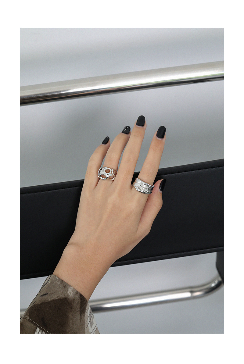 Korean version of ins cold wind minimalist irregular folds wide face S925 sterling silver ring