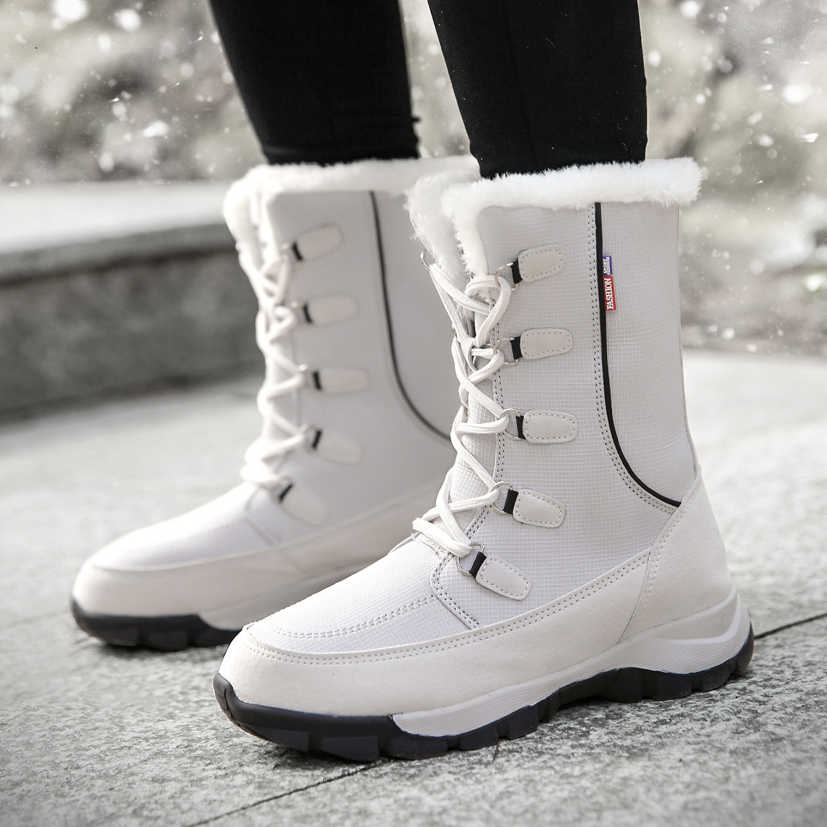 Bottes de neige avec fourrure imperméable femme - Ref 3431757 Image 1