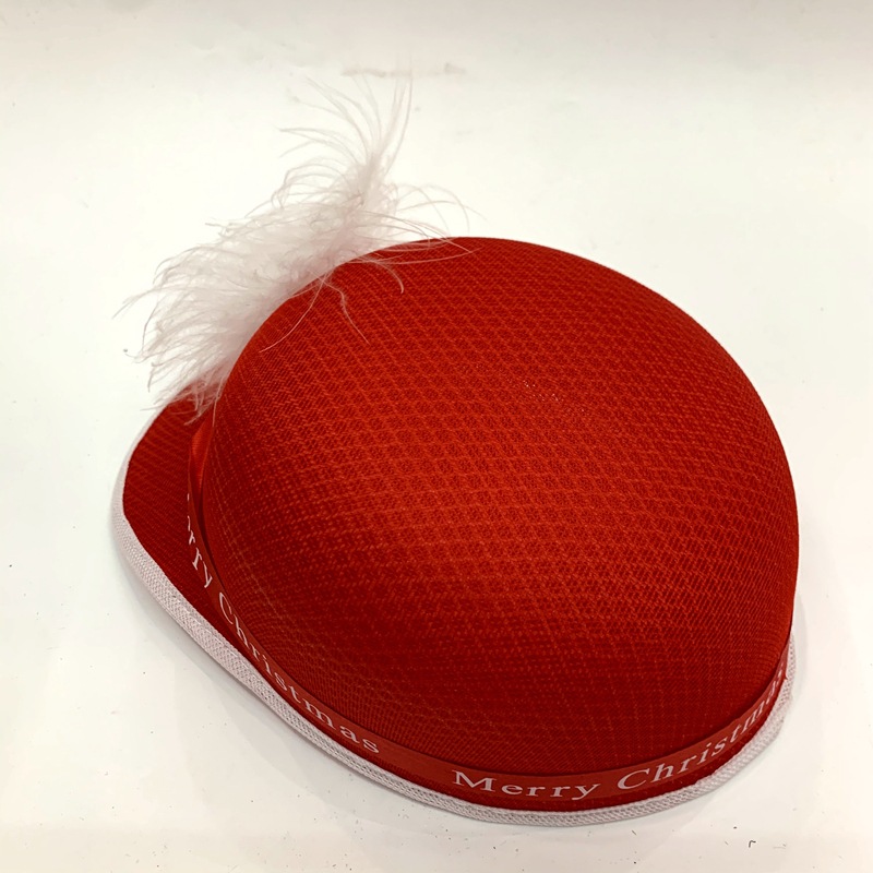Dome-shaped African child's red "Happy New Year" baseball cap and white feather "Happy Christmas and New Year" little boy hat detail image 4
