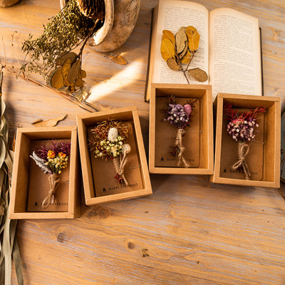 复古牛皮纸贺卡干花花束情人节玫瑰花真花手提袋摆件节日礼品道具