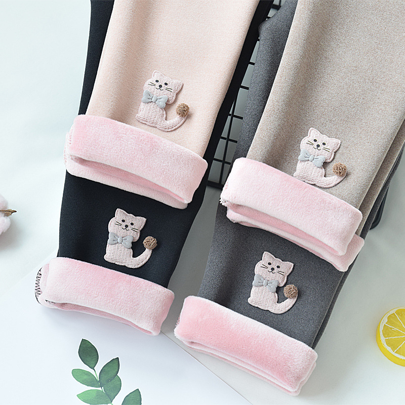 Polainas de las niñas primavera y otoño desgaste estilo occidental terciopelo fino bebé niña Otoño e Invierno integrado forrado de lana engrosada pantalones de los niños