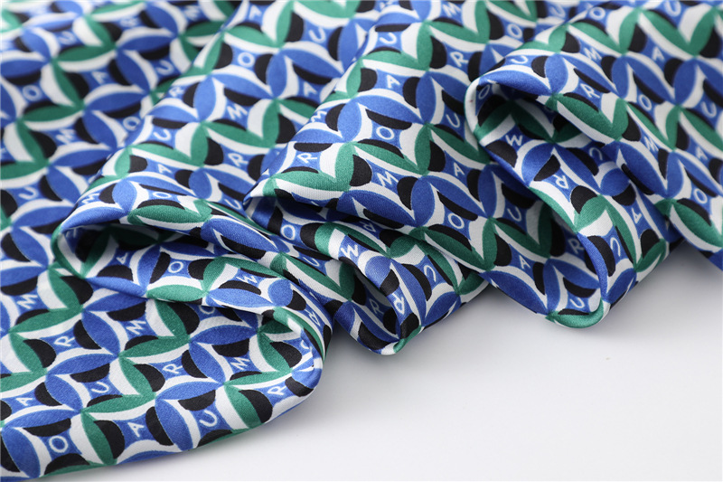 Fashion Scarf For Women Small Square Versatile Neck Accessory_voghion.com